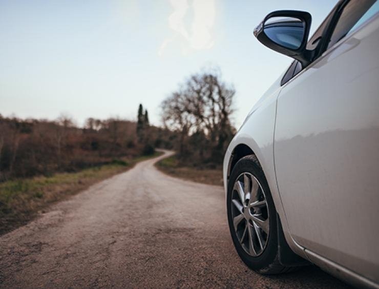 Is de combinatie van zomerbanden en winterbanden niet duurder?